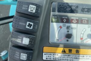サムネイル: 平成22年　コベルコ　LK50Z-5　0.5㎥　全塗装済み　バケット幅169cm　3143HR