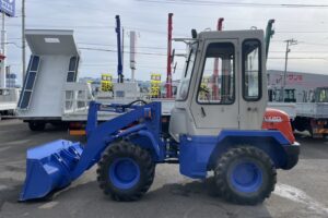 サムネイル: 平成9年　日立　LX20-3　0.4㎥　バケット幅157cm　使用時間1010時間