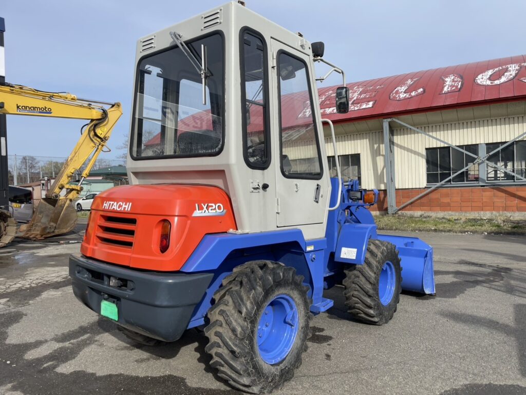平成9年　日立　LX20-3　0.4㎥　バケット幅157cm　使用時間1010時間