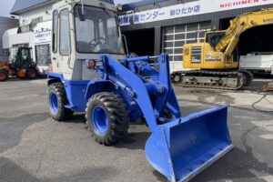 サムネイル: 平成9年　日立　LX20-3　0.4㎥　バケット幅157cm　使用時間1010時間
