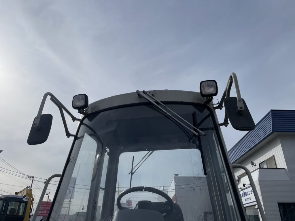 平成9年　日立　LX20-3　0.4㎥　バケット幅157cm　使用時間1010時間