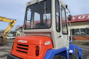 サムネイル: 平成9年　日立　LX20-3　0.4㎥　バケット幅157cm　使用時間1010時間