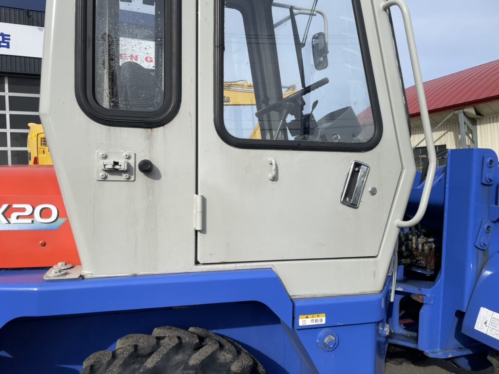 平成9年　日立　LX20-3　0.4㎥　バケット幅157cm　使用時間1010時間