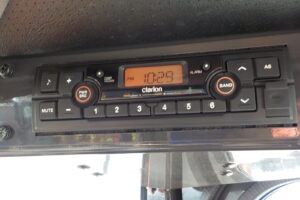 サムネイル: 平成29年　日立　ホイールローダー　ZW80-5B　★0.9㎥★ライドコントロール★車検令和7年9月★