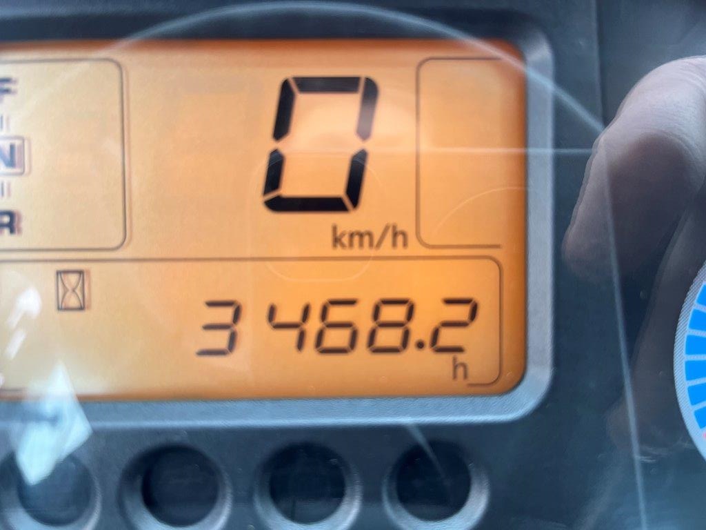 平成24年　日立　ZW80　0.9㎥　スノースパイクタイヤ装着車（車検令和8年9月）