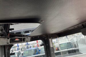 サムネイル: 平成24年　日立　ZW80　0.9㎥　スノースパイクタイヤ装着車（車検令和8年9月）