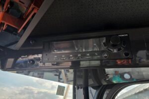 サムネイル: 令和6年　日立　ZW80S-5B　0.9㎥　ダブルヒーター仕様・スノースパイクタイヤ★使用時間105時間！★（車検令和8年11月）