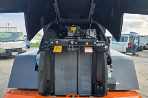 サムネイル: 令和6年　日立　ZW80S-5B　0.9㎥　ダブルヒーター仕様・スノースパイクタイヤ★使用時間105時間！★（車検令和8年11月）