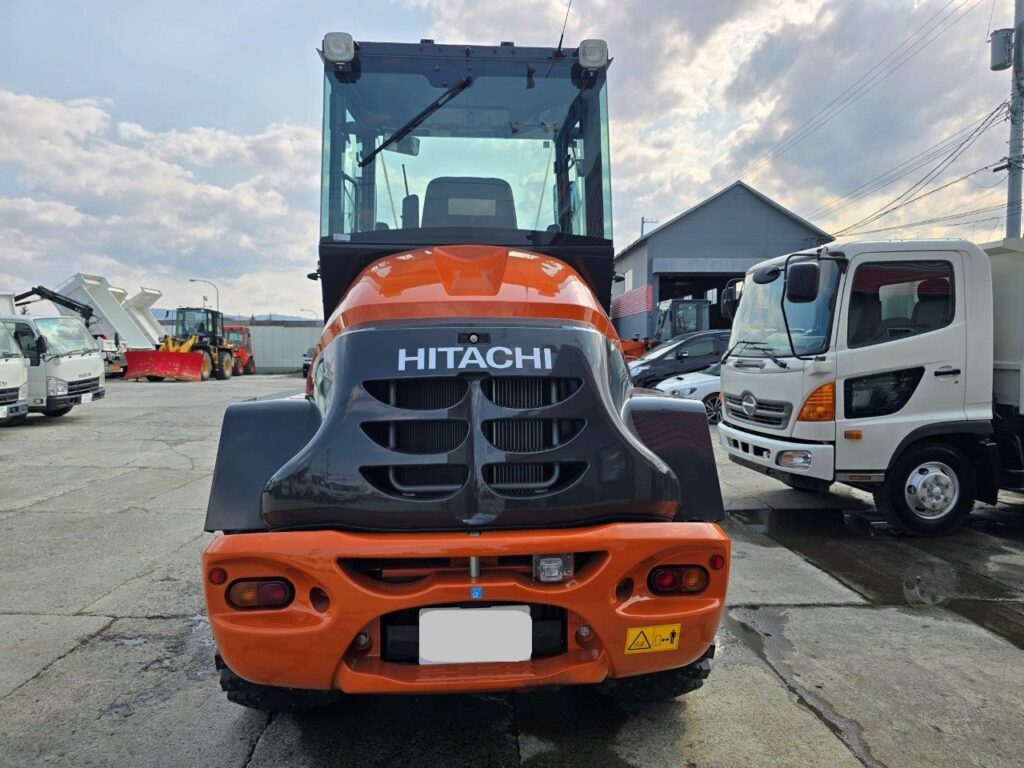 平成6年　日立　ZW80S-5B　0.9㎥　ダブルヒーター仕様・スノースパイクタイヤ★使用時間143時間！★（車検令和8年11月）