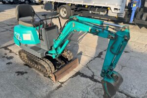 サムネイル: 平成7年　コマツ　PC02-1A　0.01㎥　油圧配管付・★使用時間584時間！★
