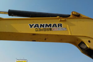 サムネイル: ヤンマー　バックホー　Vio70-3A　★0.25立米★ワンタッチ式★使用時間約5400HR★