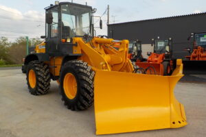 サムネイル: 平成20年　TCM　ホイールローダー　L13-3　★スノウプラウ★ノーマルバケット有★ワンタッチ式★車検令和8年11月★