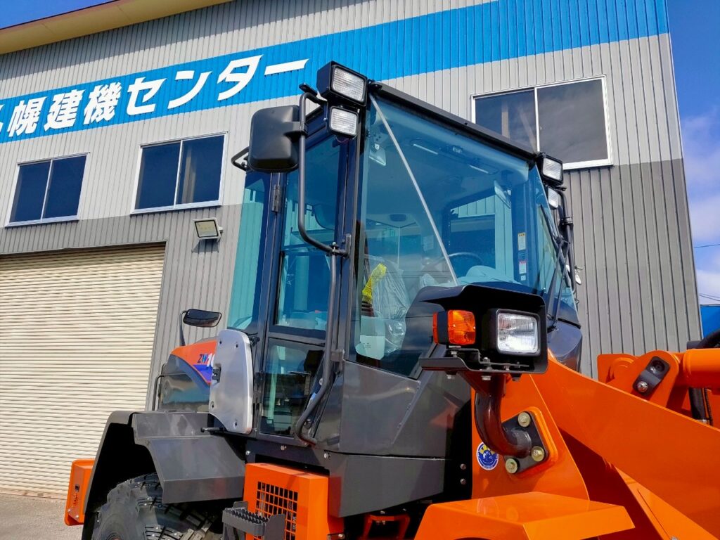 令和６年　日立ホイールローダ　ZW100-6　
