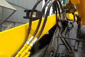 サムネイル: 平成21年　コマツ　ホイールローダー　WA100-5Y　★スノウプラウ★ノーマルバケット付★Wキャビン★車検令和7年11月★