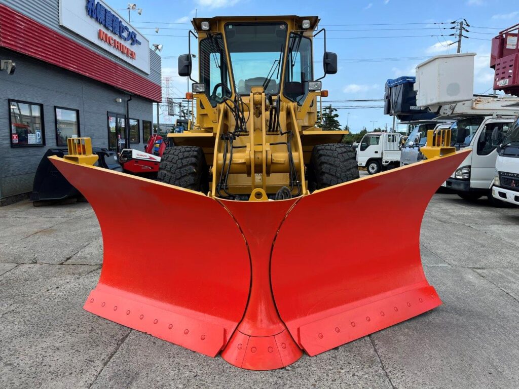 平成21年　カワサキ　55DV　1.6㎥　Wキャビン・ワンタッチ式スノウプラウ付・スノースパイク（車検令和7年10月）