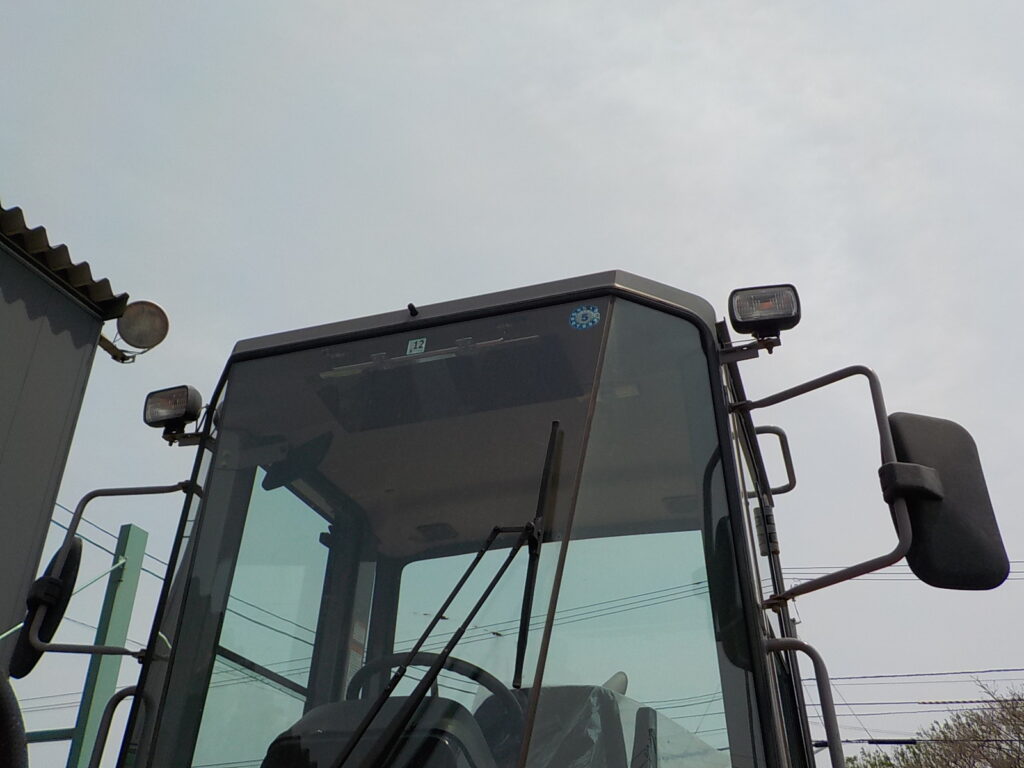 平成18年　日立　ホイールローダー　LX110　★2.0立米★シャッター付バケット★スノースパイク★使用時間約1270HR★