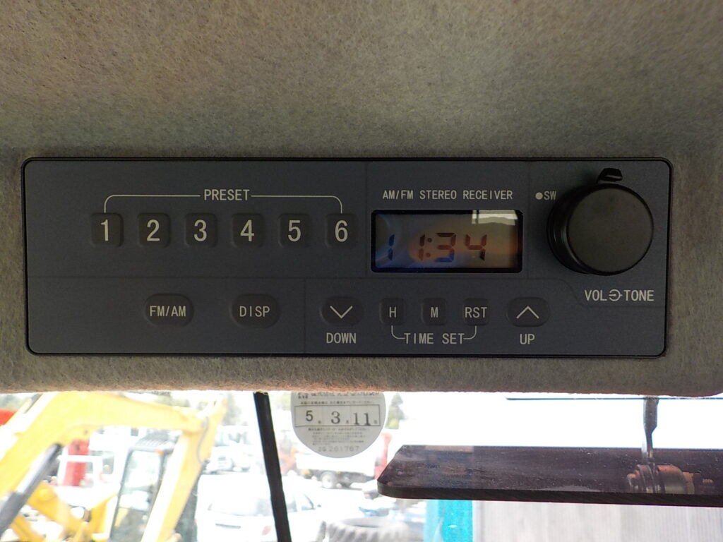 平成18年　日立　ホイールローダー　LX110　★2.0立米★シャッター付バケット★スノースパイク★使用時間約1270HR★