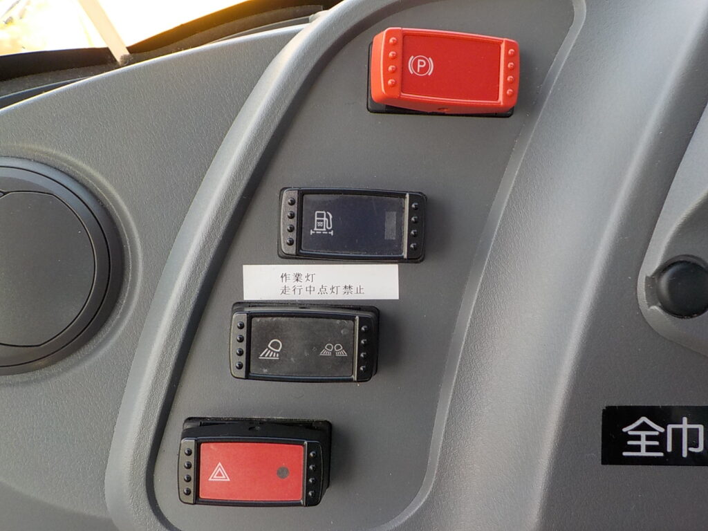 令和3年　日立　ホイールローダー　ZW140-6　★スノウプラウ★ノーマルバケット付★Wキャビン★使用時間約1320HR★車検令和7年10月★