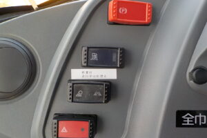 サムネイル: 令和3年　日立　ホイールローダー　ZW140-6　★スノウプラウ★ノーマルバケット付★Wキャビン★使用時間約1320HR★車検令和7年10月★