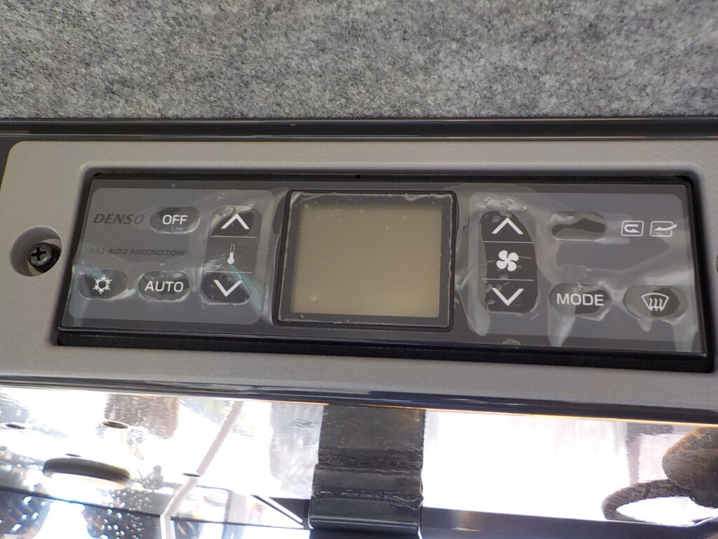 令和3年　日立　ホイールローダー　ZW140-6　★スノウプラウ★ノーマルバケット付★Wキャビン★使用時間約1320HR★車検令和7年10月★