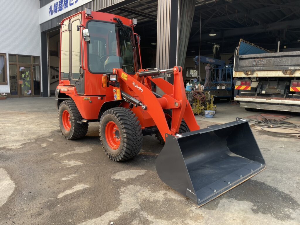 令和6年　クボタR430M　0.4㎥　使用時間35HR‼　スノータイヤ装着　バケット幅158cm