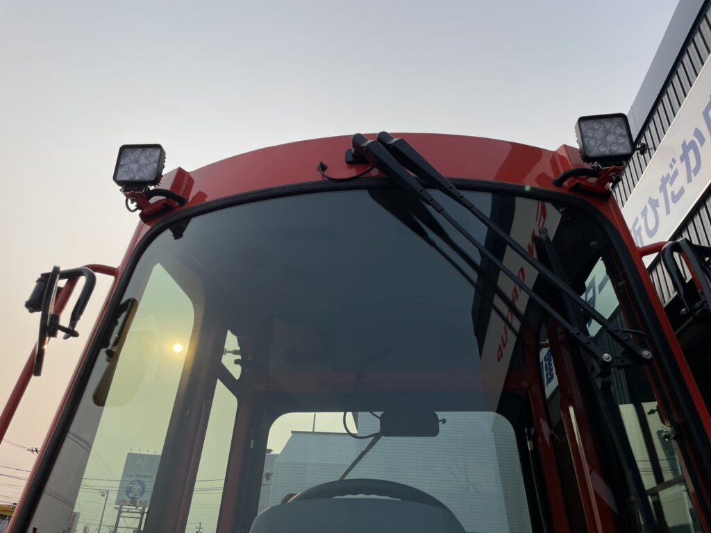 令和6年　クボタR430M　0.4㎥　使用時間35HR‼　スノータイヤ装着　バケット幅158cm