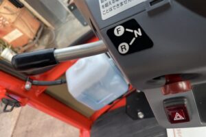 サムネイル: 令和6年　クボタR430M　0.4㎥　使用時間35HR‼　スノータイヤ装着　バケット幅158cm