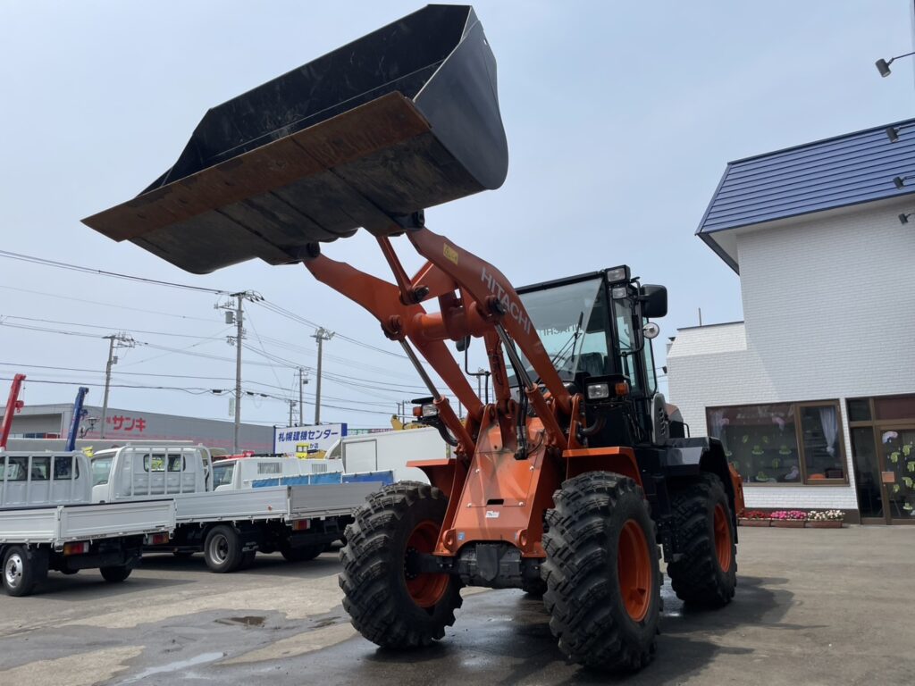 令和6年　日立ZW100-6　1.3㎥　検令和8年11月　バケット幅234cm　使用時間334HR！　スパイク　