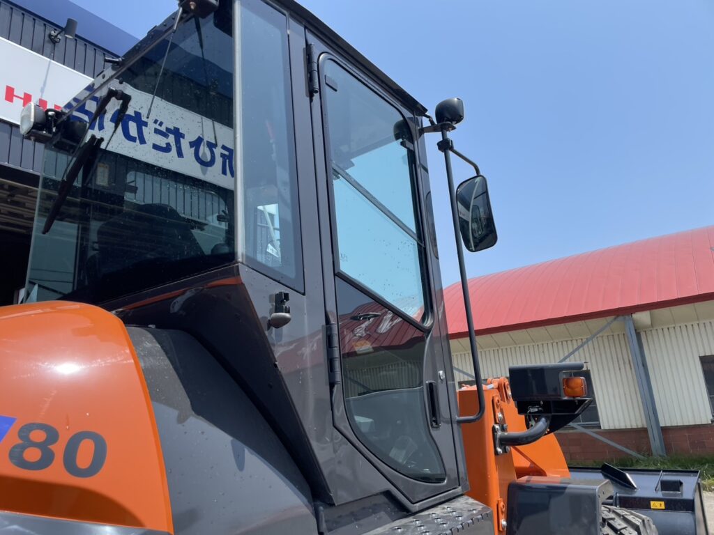 令和6年　日立ZW80S-5B　0.9㎥　バケット幅199cm　使用時間144HR!!　ダブルヒーター スパイク　検令和8年11月