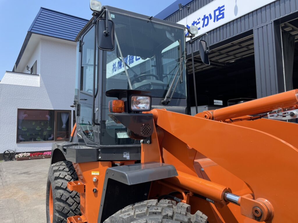 令和6年　日立ZW80S-5B　0.9㎥　バケット幅199cm　使用時間144HR!!　ダブルヒーター スパイク　検令和8年11月