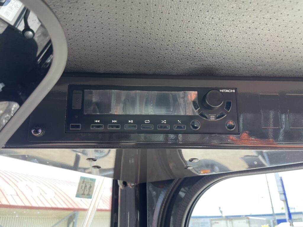 令和6年　日立ZW80S-5B　0.9㎥　バケット幅199cm　使用時間144HR!!　ダブルヒーター スパイク　検令和8年11月