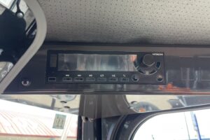 サムネイル: 令和6年　日立ZW80S-5B　0.9㎥　バケット幅199cm　使用時間144HR!!　ダブルヒーター スパイク　検令和8年11月