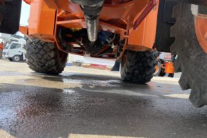 サムネイル: 令和6年　日立ZW80S-5B　0.9㎥　バケット幅199cm　使用時間144HR!!　ダブルヒーター スパイク　検令和8年11月