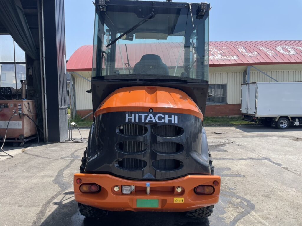 令和6年　日立　ZW30-5B　0.4㎥　バケット幅169cm　使用時間5HR‼　スノータイヤ　ダブルヒーター