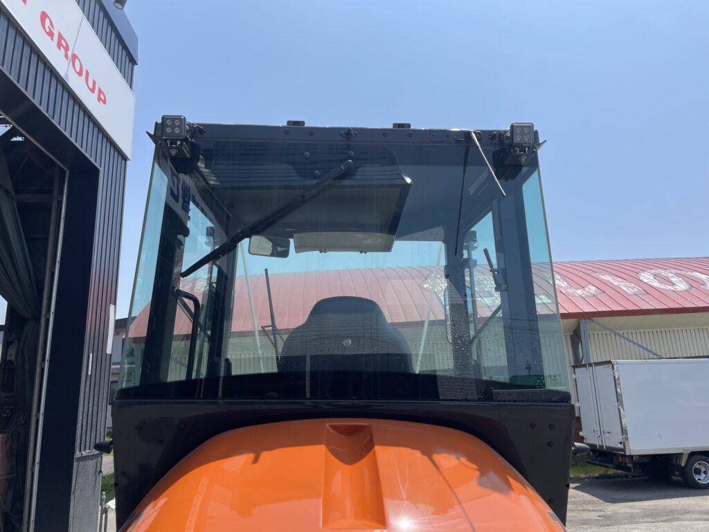 令和6年　日立　ZW30-5B　0.4㎥　バケット幅169cm　使用時間5HR‼　スノータイヤ　ダブルヒーター