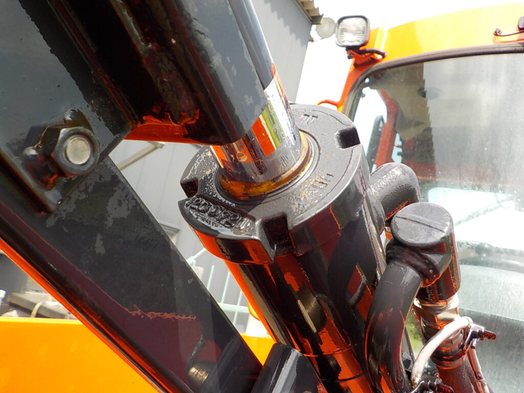 令和2年　クボタ　ホイールローダー　R430M　★0.4立米★タイヤチェーン４本★使用時間約600HR★