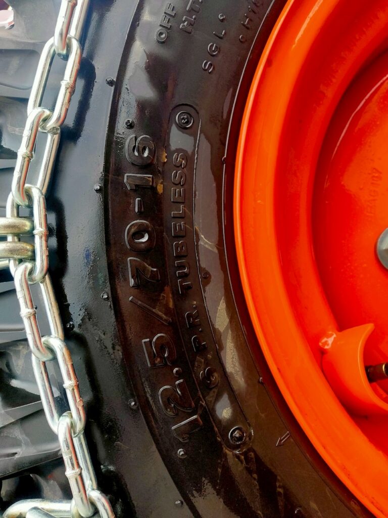 令和6年式モデル　クボタ　ホイールローダー　Ｒ４３０Ｍ　★0.4立米　★アワー４０時間