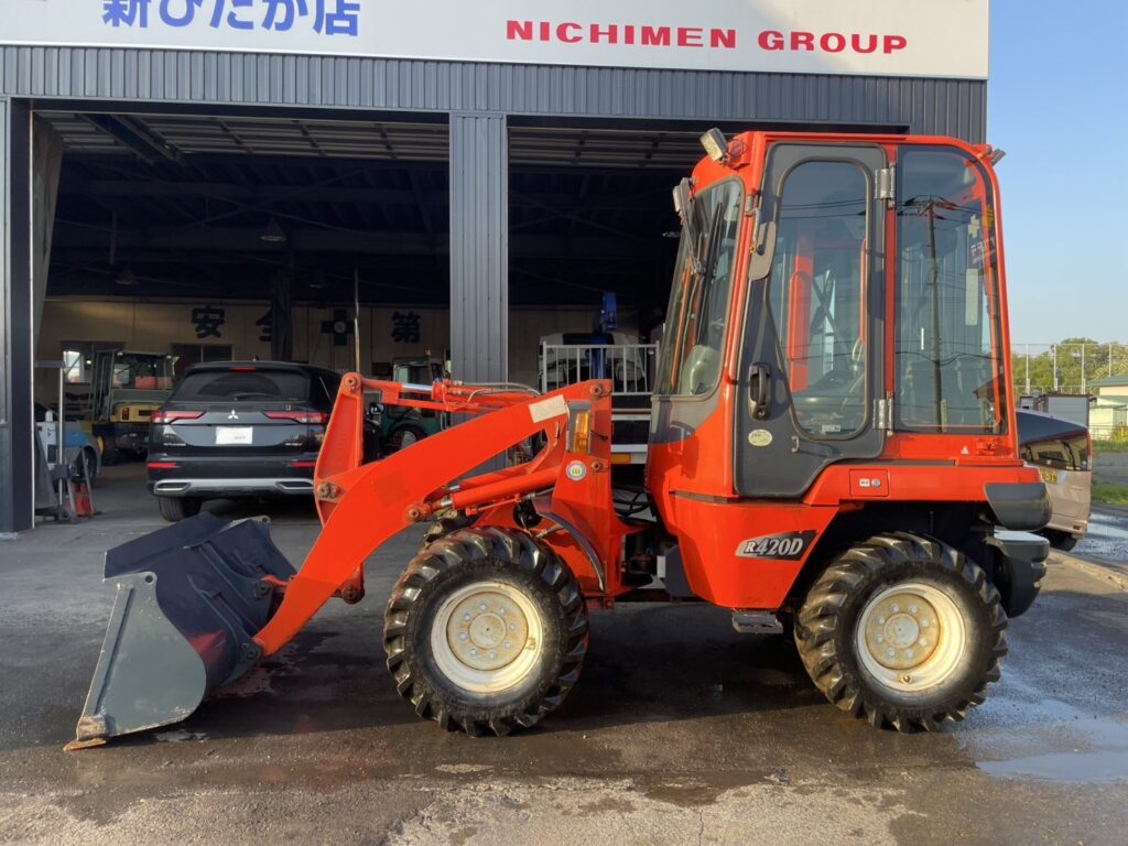 平成18年　クボタR420D　0.4㎥　バケット幅158cm　盗難防止装置付き　使用時間1970HR