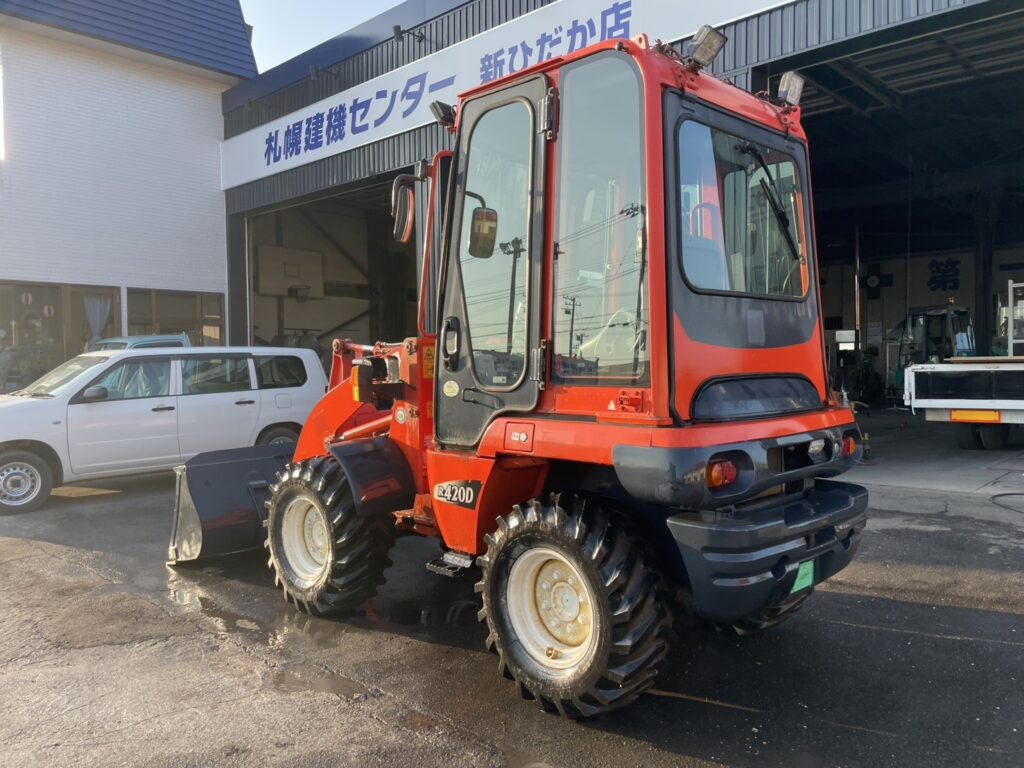 平成18年　クボタR420D　0.4㎥　バケット幅158cm　盗難防止装置付き　使用時間1970HR