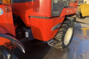サムネイル: 平成18年　クボタR420D　0.4㎥　バケット幅158cm　盗難防止装置付き　使用時間1970HR