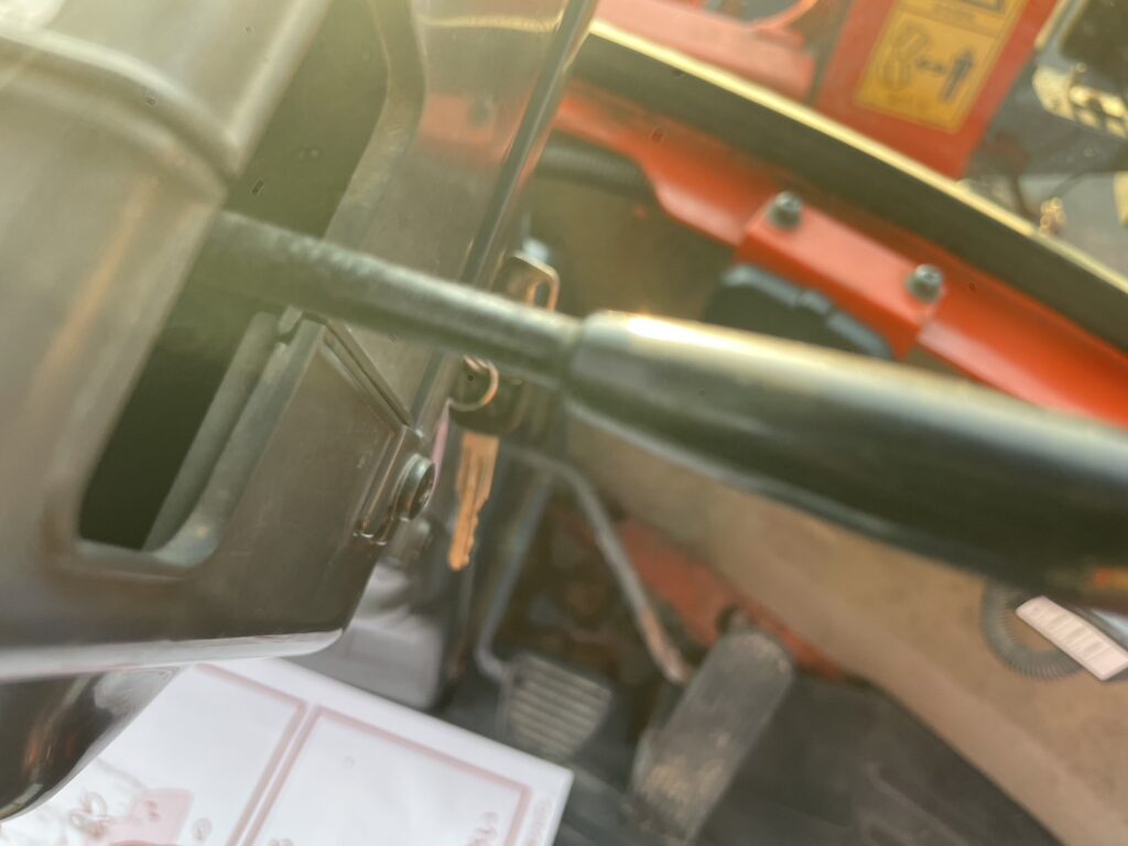 平成18年　クボタR420D　0.4㎥　バケット幅158cm　盗難防止装置付き　使用時間1970HR