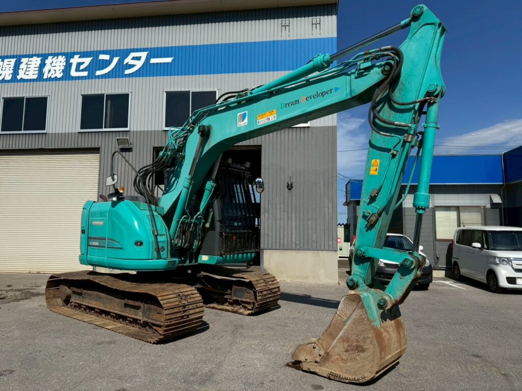 平成２９年　コベルコ　油圧ショベル　ＳＡ１３５ＳＲＤ－３　★0.5立米　★複合配管付