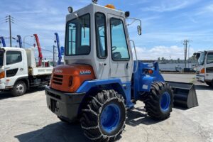 サムネイル: 平成11年　日立　LX40-3　0.6立米　リヤタイヤチェーン付