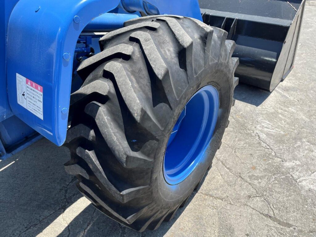 平成11年　日立　LX40-3　0.6立米　リヤタイヤチェーン付