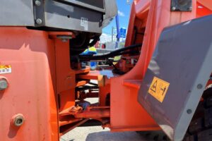 サムネイル: 平成26年　日立　ZW90　1.1立米　スノースパイクタイヤ装着車（車検令和8年10月）