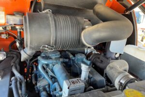 サムネイル: 平成26年　日立　ZW90　1.1立米　スノースパイクタイヤ装着車（車検令和8年10月）