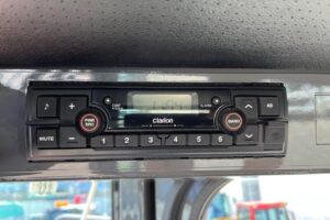 サムネイル: 平成26年　日立　ZW90　1.1立米　スノースパイクタイヤ装着車（車検令和8年10月）