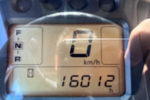 サムネイル: 平成26年　日立　ZW90　1.1立米　スノースパイクタイヤ装着車（車検令和8年10月）