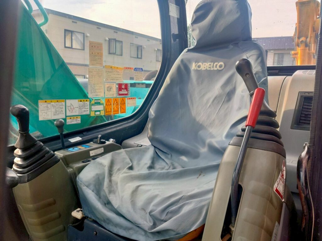 平成年18年　コベルコ　油圧ショベル　SK70SR-1ES