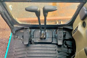 サムネイル: 平成年18年　コベルコ　油圧ショベル　SK70SR-1ES